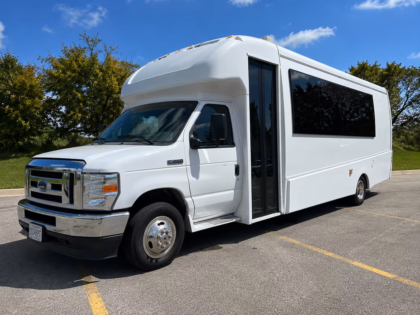 Plano Winery Tour & Pub Crawl Transportation
